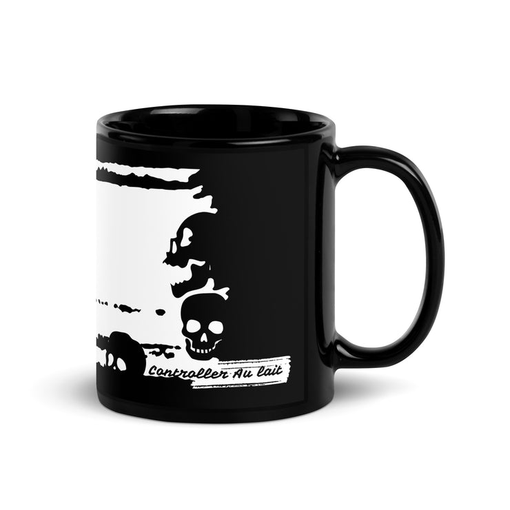 Taza brillante con calavera de ébano